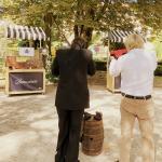 Animation ambiance fête foraine avec tir à l'arbalète à lyon