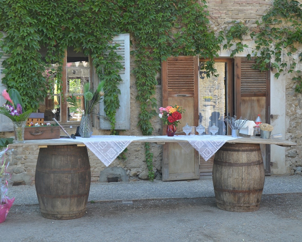 Location déco mariage tonneaux Lyon, Location déco champêtre mariage Drôme, tonneaux vintage